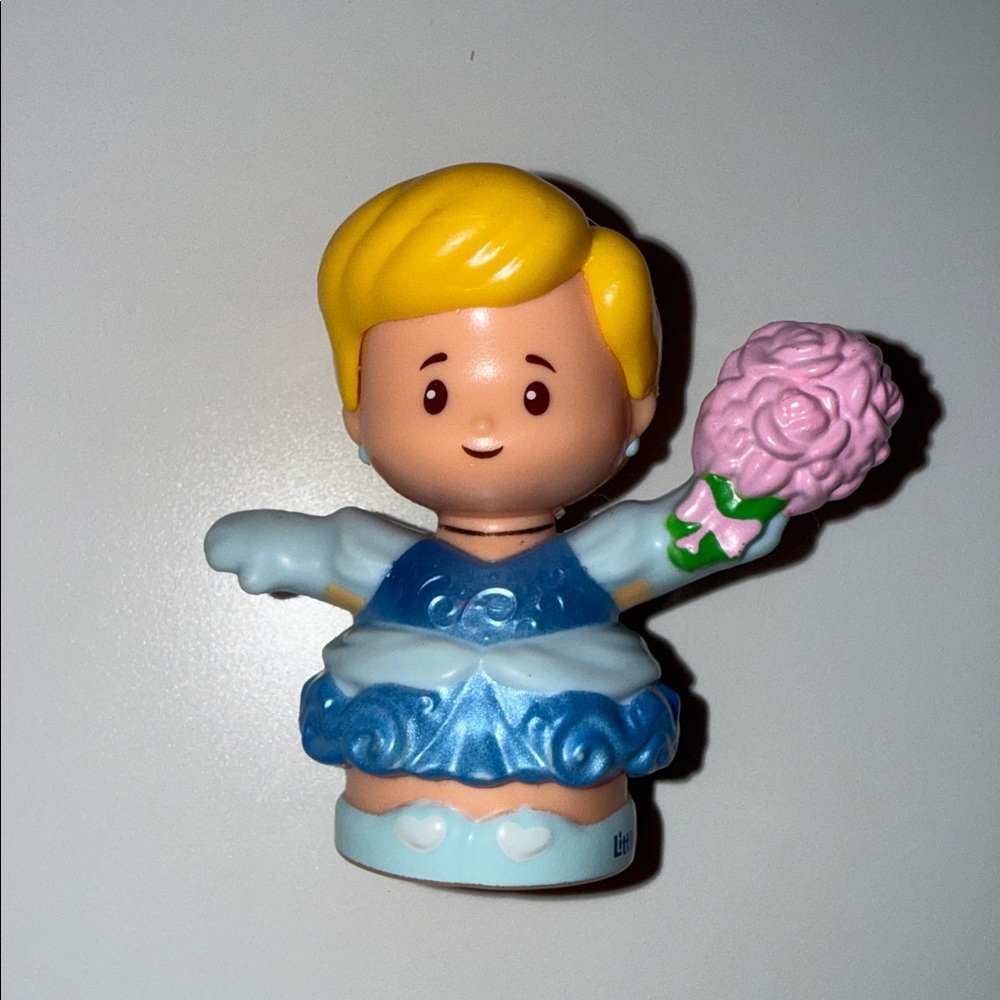 Fisher-Price Disney Princess Figurine Set- 7 Figures - Picture 10 of 10